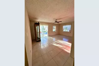 5190 E Sabal Palm Boulevard #201, Tamarac, FL 33319 - Photo 5
