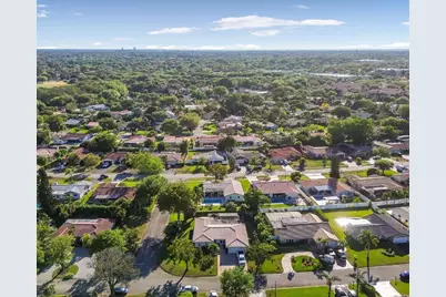 906 NW 83rd Drive, Coral Springs, FL 33071 - Photo 45