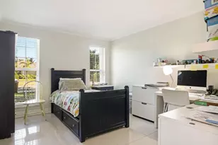 906 NW 83rd Dr, Coral Springs, FL 33071 - Photo 11