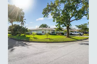 906 NW 83rd Drive, Coral Springs, FL 33071 - Photo 17