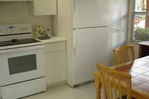 571 SW 142nd Ave, Pembroke Pines, FL 33027 - Photo 7