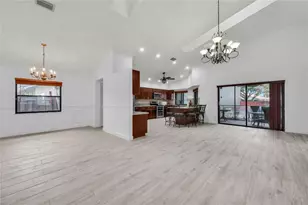 7619 Silver Woods Ct, Boca Raton, FL 33433 - Photo 9