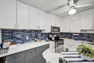 4060 N Hills Drive #32, Hollywood, FL 33021 - Photo 21