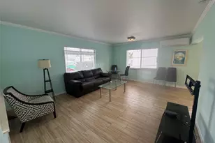 323 Monroe St, Hollywood, FL 33019 - Photo 5