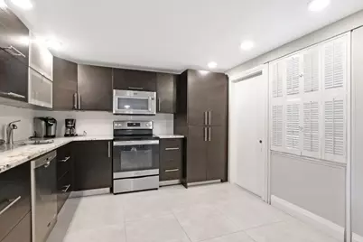 501 SW 11th Place #403, Boca Raton, FL 33432 - Photo 9