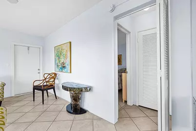 1900 NE 8th Court #307, Fort Lauderdale, FL 33304 - Photo 11