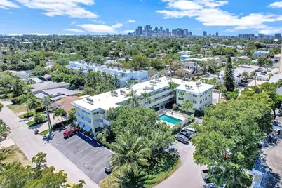 1900 NE 8th Court #307, Fort Lauderdale, FL 33304 - Photo 3