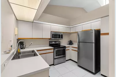 900 Crosswinds Drive #D2, Greenacres, FL 33413 - Photo 9