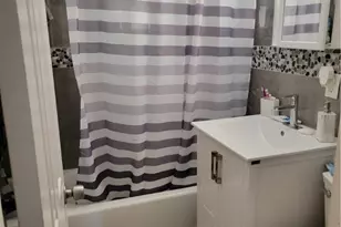 1010 NW 3rd Ave, Hallandale Beach, FL 33009 - Photo 9