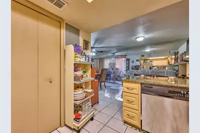 33 Spinning Wheel Lane #33, Tamarac, FL 33319 - Photo 15