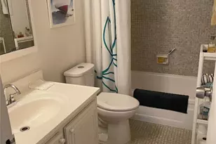 2821 Somerset Dr, Fort Lauderdale, FL 33311 - Photo 9