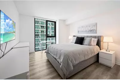 31 SE 6th Street #2002, Miami, FL 33131 - Photo 9