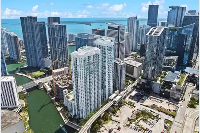 31 SE 6th Street #2002, Miami, FL 33131 - Photo 17