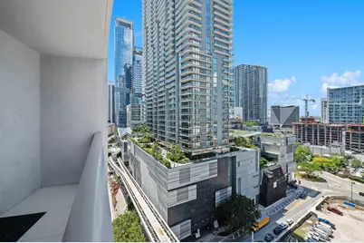 31 SE 6th Street #2002, Miami, FL 33131 - Photo 23