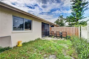 7958 Piper Ln, Lake Worth, FL 33463 - Photo 23