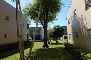 393 Capri I Unit, Delray Beach, FL 33484 - Photo 3