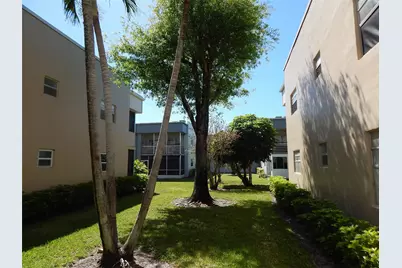 393 Capri I #393, Delray Beach, FL 33484 - Photo 3