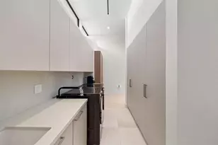 2421 Barcelona Dr, Fort Lauderdale, FL 33301 - Photo 41