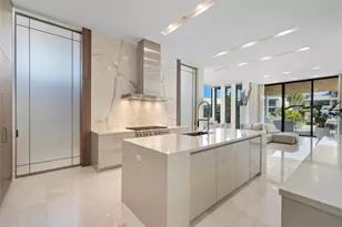 2421 Barcelona Dr, Fort Lauderdale, FL 33301 - Photo 17