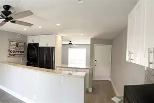 5328 NE 6th Ave, Oakland Park, FL 33334 - Photo 7