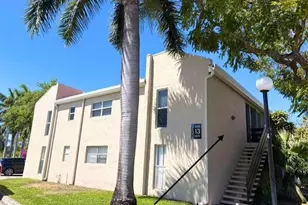 5328 NE 6th Ave, Oakland Park, FL 33334 - Photo 37