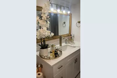 2425 Presidential Way #705, West Palm Beach, FL 33401 - Photo 15
