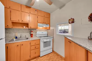 9101 Sunrise Lakes Blvd, Sunrise, FL 33322 - Photo 11