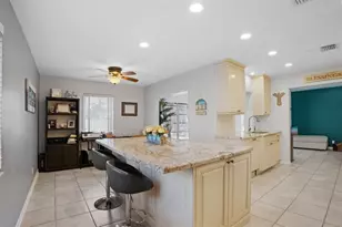 223 SE 7th St, Dania Beach, FL 33004 - Photo 21