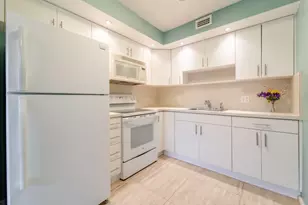 13475 SW 9th St, Hollywood, FL 33027 - Photo 5