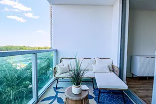 2681 N Flamingo Rd, Sunrise, FL 33323 - Photo 13