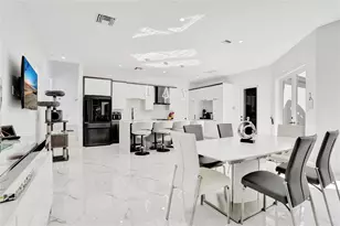 359 Sundial Cir, Margate, FL 33068 - Photo 5