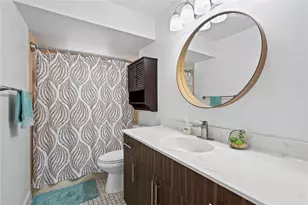 10123 Sunrise Lakes Blvd, Sunrise, FL 33322 - Photo 19