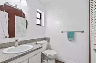 10123 Sunrise Lakes Blvd, Sunrise, FL 33322 - Photo 5