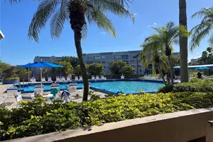 10123 Sunrise Lakes Blvd, Sunrise, FL 33322 - Photo 31