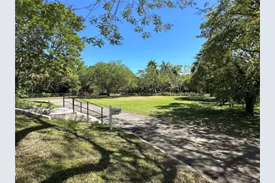 6205 SW 108 Street, Pinecrest, FL 33156 - Photo 3