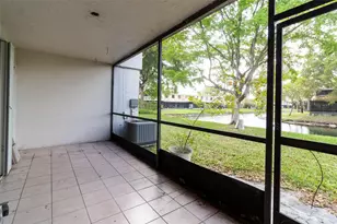 9417 NW 42nd St, Sunrise, FL 33351 - Photo 11