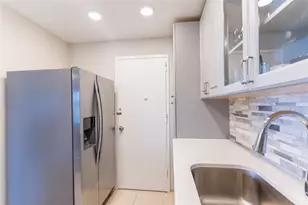 401 Golden Isles Dr, Hallandale Beach, FL 33009 - Photo 13