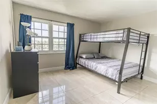 401 Golden Isles Dr, Hallandale Beach, FL 33009 - Photo 19