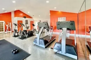 18860 NW 57th Ave, Hialeah, FL 33015 - Photo 7
