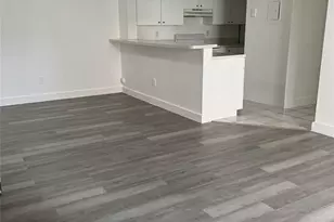 18860 NW 57th Ave, Hialeah, FL 33015 - Photo 9