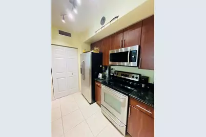 2401 NE 65th Street #408, Fort Lauderdale, FL 33308 - Photo 3