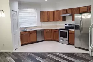 2040 SE Avon Park Dr, Port Saint Lucie, FL 34952 - Photo 25