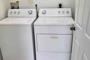 2040 SE Avon Park Dr, Port Saint Lucie, FL 34952 - Photo 17