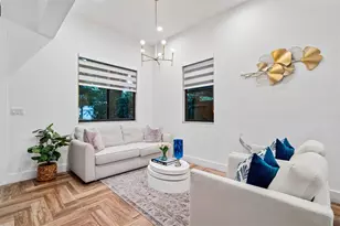 605 NE 15th Ave, Fort Lauderdale, FL 33304 - Photo 9