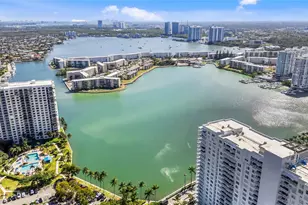 3001 NE 185th St, Aventura, FL 33180 - Photo 21