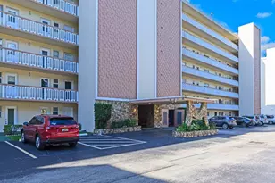 1001 NE 14th Ave, Hallandale Beach, FL 33009 - Photo 3