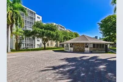 1001 NE 14th Avenue #303, Hallandale Beach, FL 33009 - Photo 35