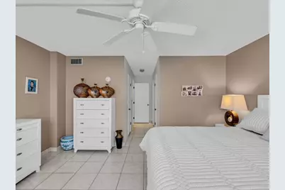 1001 NE 14th Avenue #303, Hallandale Beach, FL 33009 - Photo 25