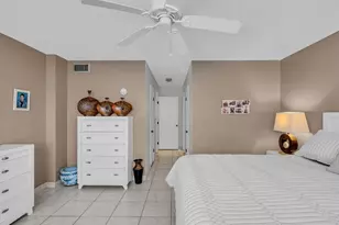 1001 NE 14th Ave, Hallandale Beach, FL 33009 - Photo 25