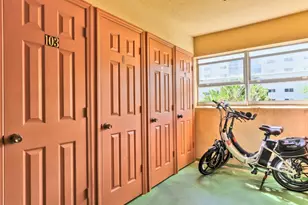 1001 NE 14th Ave, Hallandale Beach, FL 33009 - Photo 31